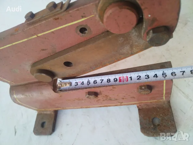 Гилотина за рязане на ламарина. Дължина на ножа 200mm Тегло 19кг. Поддържа удобно управление с една , снимка 2 - Други инструменти - 49752401