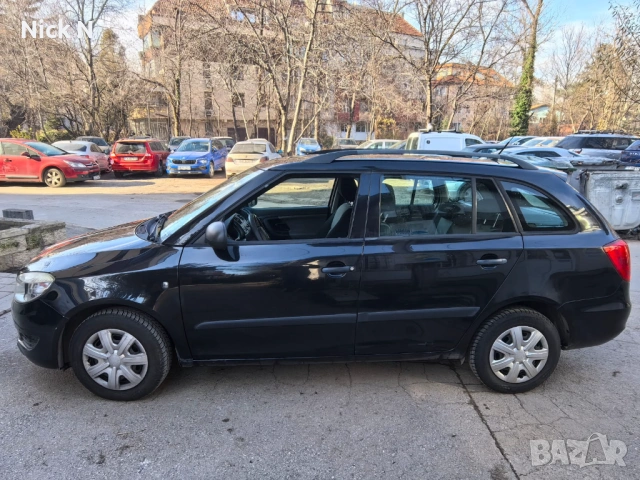 Шкода Фабия 1.2 бензин / Skoda Fabia 1.2 tsi, снимка 2 - Автомобили и джипове - 53093052