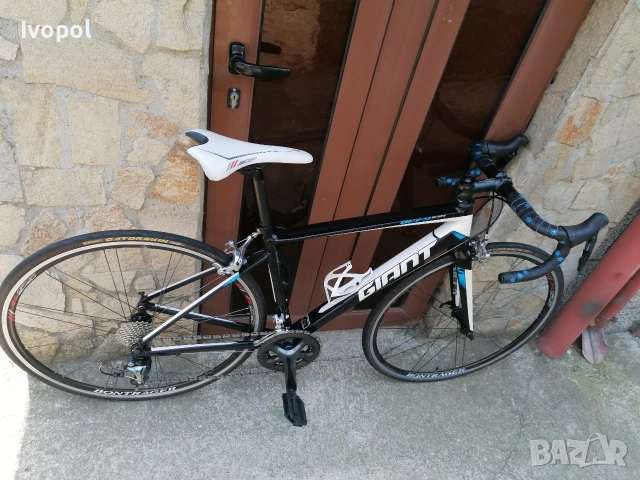 Шосеен GIANT Defy , снимка 3 - Велосипеди - 53386636