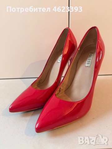 Дамски обувки на висок ток Guess