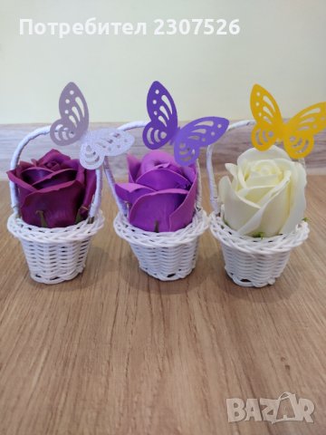 Цветя , снимка 6 - Изкуствени цветя - 44087184