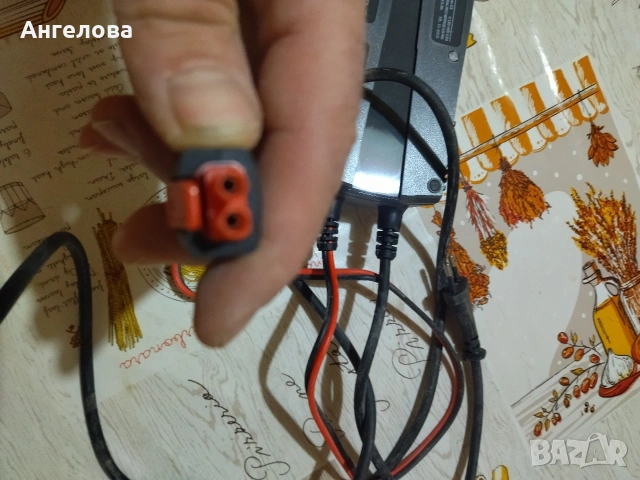 Зарядно, снимка 4 - Друга електроника - 53009896