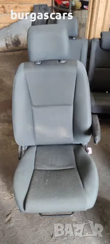 Салон седалки Toyota Corolla Verso 04-09г - 80лв, снимка 4 - Части - 49315064