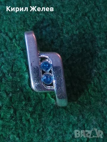 КРАСИВО СКЪПОЦЕННО МЕДАЛЬОНЧЕ с БЯЛА ПОЗЛАТА и ФАСЕТИРАНИ СИНИ КРИСТАЛЧЕТА 25866, снимка 13 - Колиета, медальони, синджири - 39229343