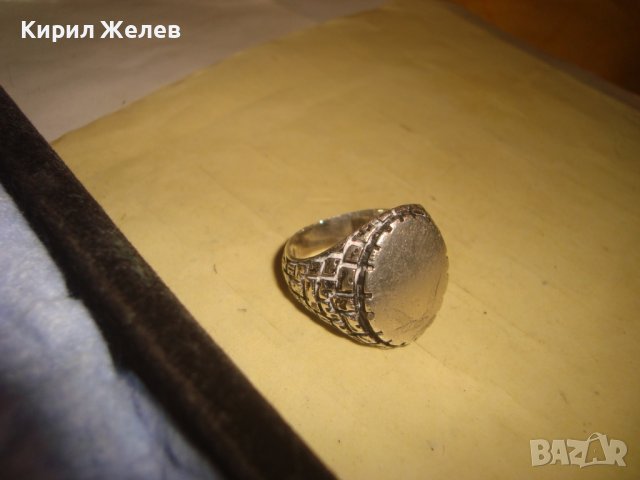 МАЙСТОРСКИ МАСИВЕН РЕТРО СРЕБЪРЕН АРТ ДЕКО ПРЪСТЕН ЛАКИРАНО СРЕБРО 925 СТИЛНО ОРНАМЕНТИРАН 28744, снимка 10 - Пръстени - 37300680