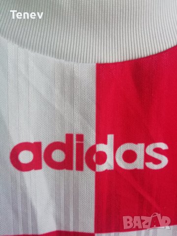 Stuttgart Retro Vintage Adidas оригинална тениска футболна фланелка , снимка 4 - Тениски - 38110075
