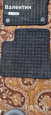 Продавам оригинални мокетни стелки за Mercedes  ML 164, снимка 5 - Аксесоари и консумативи - 49267628