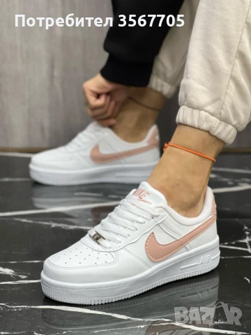 Дамски маратонки: NIKE AIR FORCE 1, снимка 1