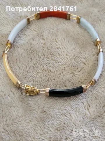 Антикварна сребърна гривна с жадеит