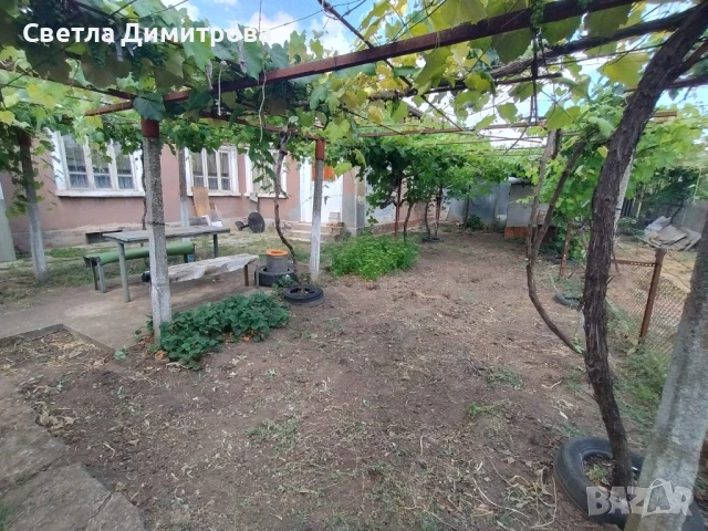 Продавам къща с дворно място в с. Дъбовик, снимка 5 - Къщи - 50255995