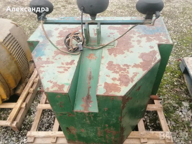 Тежест за ДжонДиьр 1000кг, снимка 2 - Селскостопанска техника - 48108042