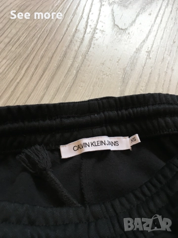 Calvin Klein Jeans спортна дамска долница XS, снимка 8 - Спортни екипи - 52867170
