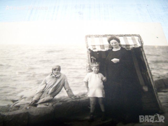 Стара снимка-картичка край морето от 1926г., снимка 6 - Други ценни предмети - 33038938