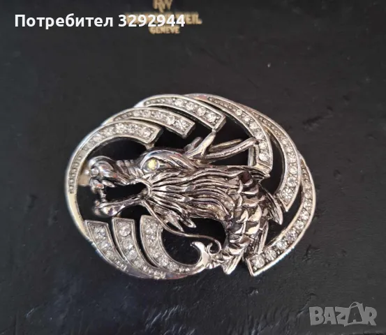 Брошки, снимка 2 - Колиета, медальони, синджири - 48087857