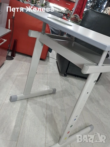 Бюро/чин с метални крака,регулиране-Австрия , снимка 8 - Бюра - 53128336