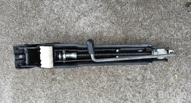 Крик за Mercedes-Benz M-Class W164, снимка 4 - Аксесоари и консумативи - 40601004