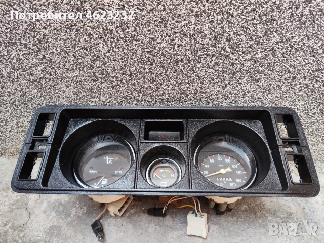 Табло километраж и десен стоп ВАЗ 2104, снимка 16 - Части - 52305596