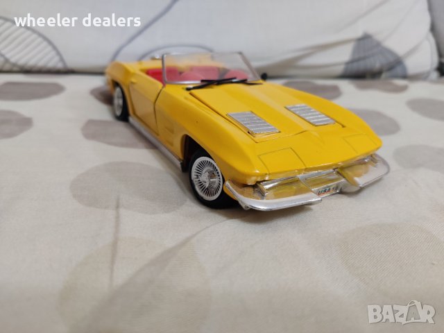 Метална количка Revell Chevrolet Corvette Stingray в мащаб 1/24, снимка 7 - Колекции - 39886382