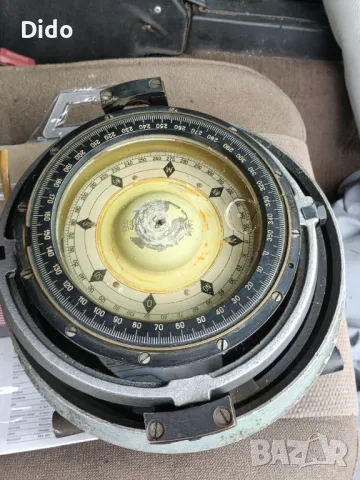 Магнитен компас 