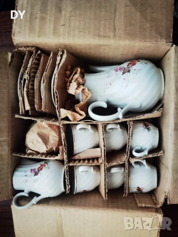 Нов Порцеланов сервиз за кафе 17 части есенни листа, снимка 7 - Сервизи - 51143312