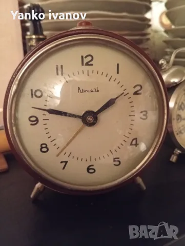 часовник будилник, снимка 2 - Антикварни и старинни предмети - 48760785
