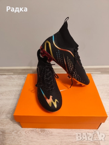 Нови детски бутонки номер 35 