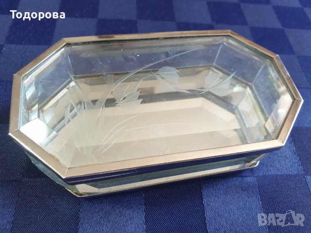 Кутия за бижута от кристално фасетно стъкло, снимка 3 - Антикварни и старинни предмети - 43593862