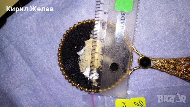 СТАРА БРОНЗОВА с ПОЗЛАТА и ВЕЗАН ТЕКСТИЛ ФИЛИГРАННА РАМКА от РЕТРО АР ДЕКО ДАМСКО ОГЛЕДАЛЦЕ 32236, снимка 6 - Други ценни предмети - 38258939