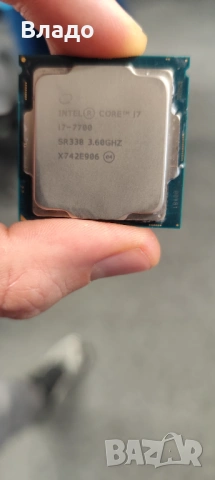 Продавам процесор i7 7700 3.6 ghz