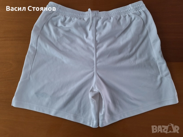 Футболни шорти Umbro - Размер L, снимка 3 - Футбол - 50170309