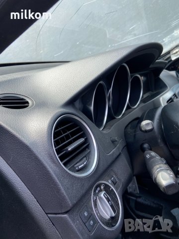 Арматурно табло w204 Facelift 2011+ ц класа без интервенции , снимка 1