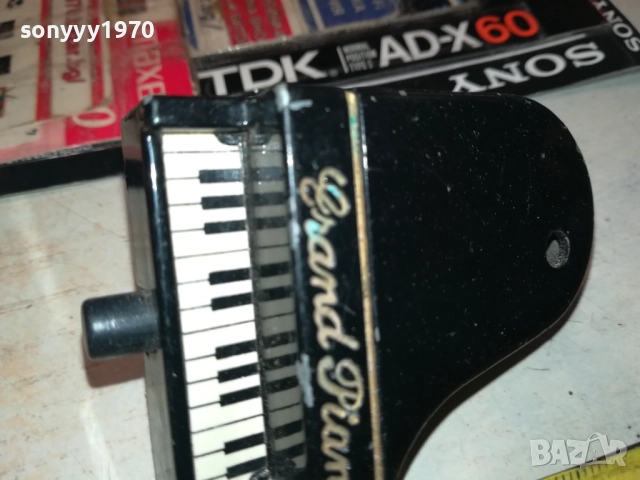 GRAND PIANO-МЕТАЛНА ЗАПАЛКА ЗА КОЛЕКЦИЯ 2508251913, снимка 13 - Колекции - 51487247