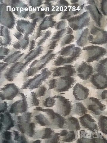 Копринени шалове  с животински принт, снимка 11 - Шалове - 27980879