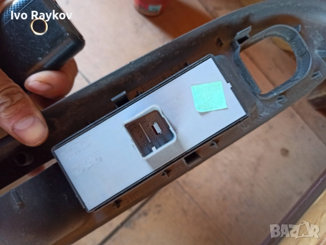 Панел бутони ел.стъкла VW Golf 5 Plus Golf 6 Plus , 5M1867371C , снимка 2 - Части - 52449278