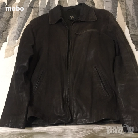 Мъжко италианско велурено  яке, размер  L, марка CAMEL, цвят – тъмно сиво-зелено, закопчаване- с цип, снимка 2 - Якета - 51834250