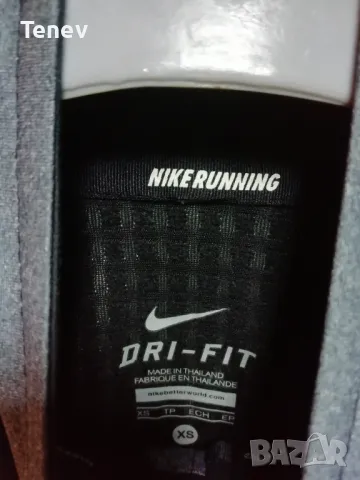 Nike Running Element Shield оригинално дамско яке горнище спортно размер XS, снимка 8 - Спортни екипи - 49214847