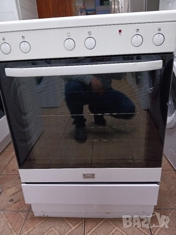 Свободно стояща печка с керамичен плот VOSS Electrolux с две години гаранция!, снимка 8 - Печки, фурни - 53001912