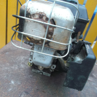 Бензинов двигател BRIGGS & STRATTON 5.5 к.с  на части, снимка 5 - Градинска техника - 44844028