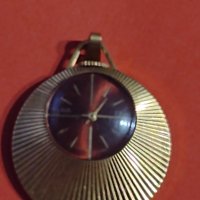 Дамски часовник,, Слава", позлатен, снимка 2 - Дамски - 35369938