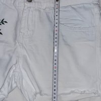 Къси панталонки , снимка 2 - Къси панталони и бермуди - 37623767