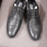 Продавам чисто нови спортно елегантни луксозни обувки 44 номер! , снимка 3 - Официални обувки - 43862819
