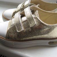 боти и маратонки - обувки за принцеси, снимка 12 - Детски обувки - 32634033