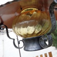 Продавам ретро висяща лампа от ковано желязо за кухня, механа.., снимка 2 - Полилеи - 43869199