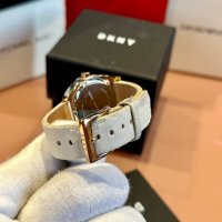 Дамски часовник DKNY , снимка 3 - Дамски - 43655241