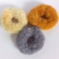 Цветни и красиви пухени ластици за коса в различни цветове, снимка 4 - Аксесоари за коса - 38951236