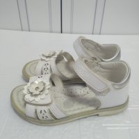 Цикламени обувки и бели сандали, № 27, снимка 6 - Детски обувки - 32983967