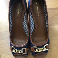 Обувки Tommy Hilfiger , снимка 1 - Дамски обувки на ток - 43178169
