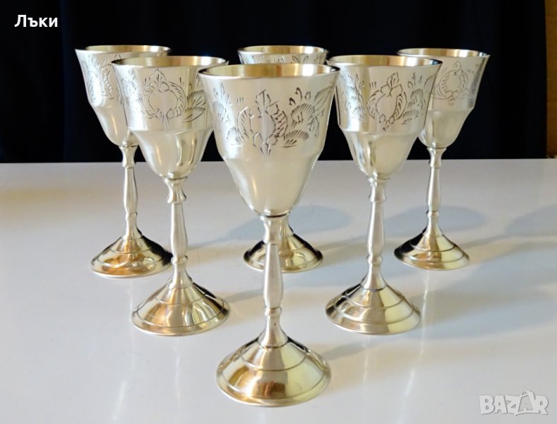 Английски бронзови чаши,гравирани. , снимка 1