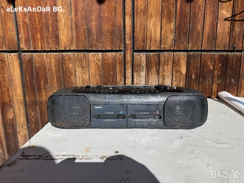 Радио касетофон Sanyo , снимка 1