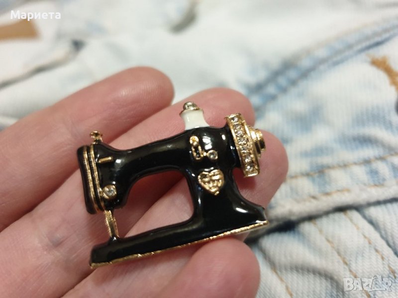 Брошка Шевна Машина Бижута Шевни Машини Аксесоар Подарък за шивач , снимка 1
